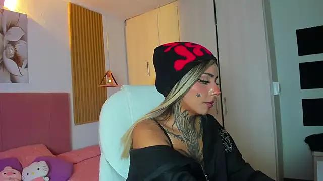 KoraRousee from StripChat is Freechat