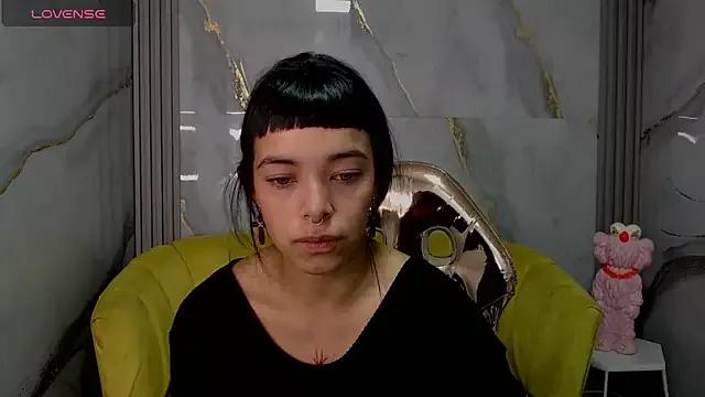 Korny_v webcams show profile image 