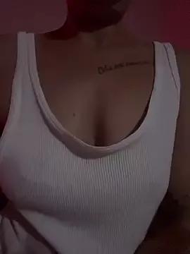 Koronkowazmoja83 from StripChat