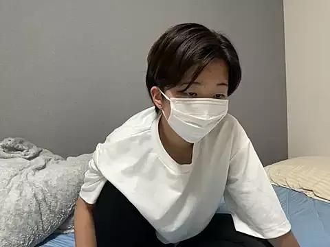 kr_koma55xo from StripChat