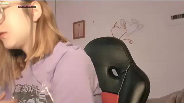 kristal_joi_dl from StripChat is Freechat