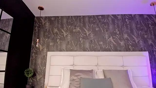 KristenSantos from StripChat is Freechat