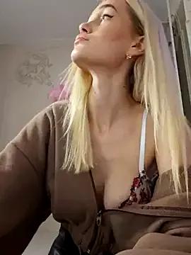 KristinaDane from StripChat is Freechat