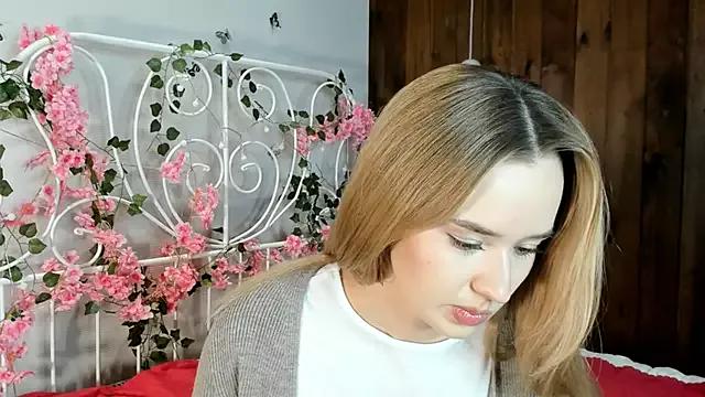 Photos of KristleKirst from StripChat is Freechat