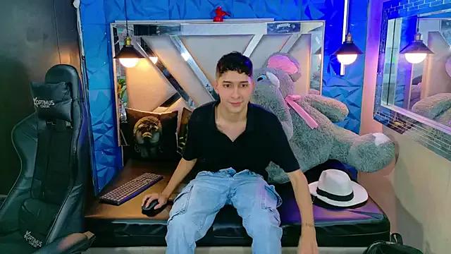 Kygo_Williams from StripChat is Freechat