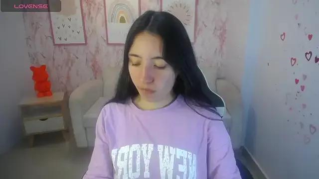 Kylie_ch1 from StripChat is Freechat