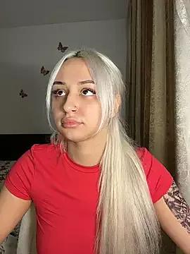 Kylie_One from StripChat is Freechat