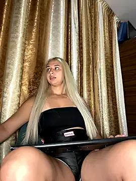 Kyliee_Adams from StripChat is Freechat