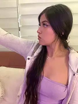 Photos of KyliePinkk_ from StripChat is Freechat