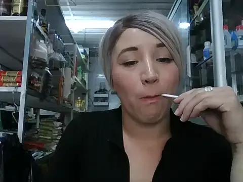 kymberly-reyes11 from StripChat is Freechat