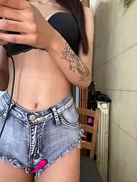 L000lita webcams show profile image 