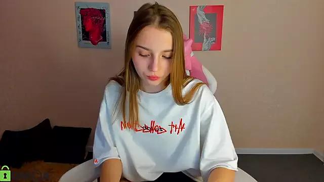 L1na_Reeds from StripChat is Freechat