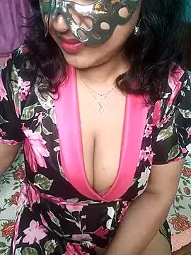 Laaly_Sona from StripChat