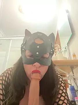 laarti from StripChat