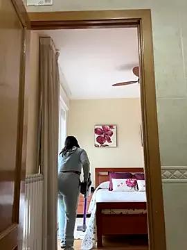 laarti from StripChat