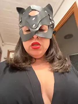 laarti from StripChat