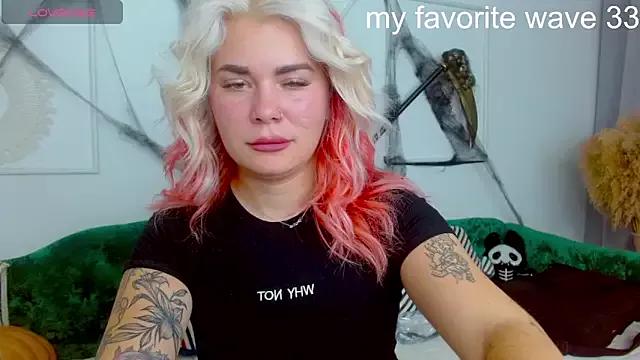 lada_love from StripChat