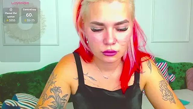 Lada_love webcams show profile image 