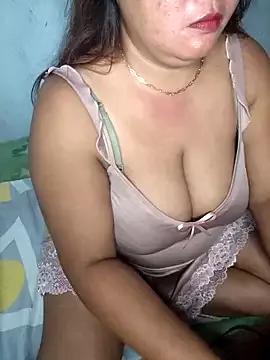 lady_rosie from StripChat is Freechat