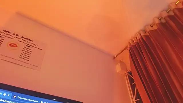 ladymooncs from StripChat is Freechat