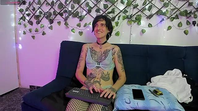 Laflur_ink from StripChat