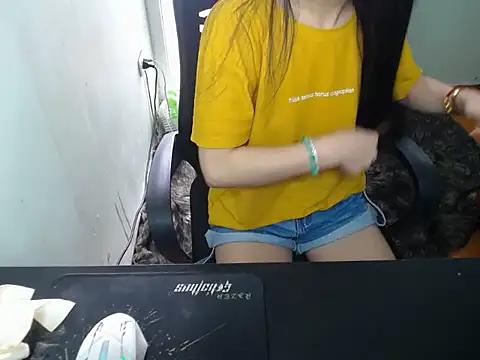 Lala_milk from StripChat