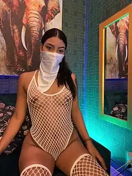 LalilaBrunette from StripChat