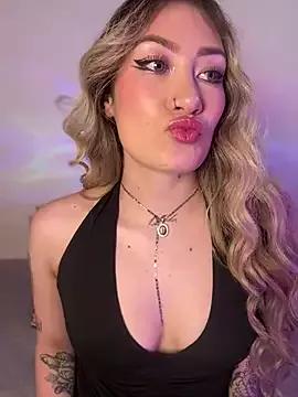 Lally_Valencia__ from StripChat