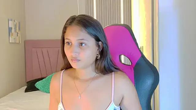 Laly_Cherry_ from StripChat