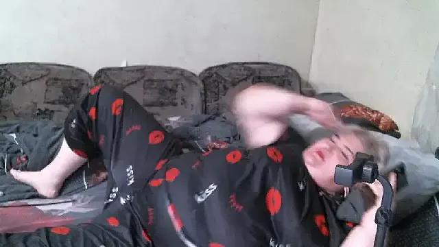 Lana555 from StripChat is Freechat