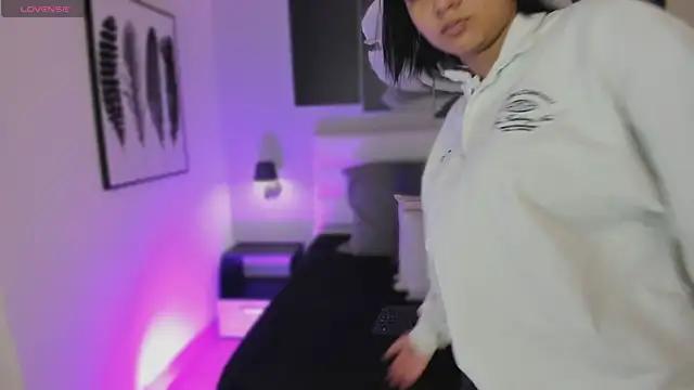 lana_chavez from StripChat