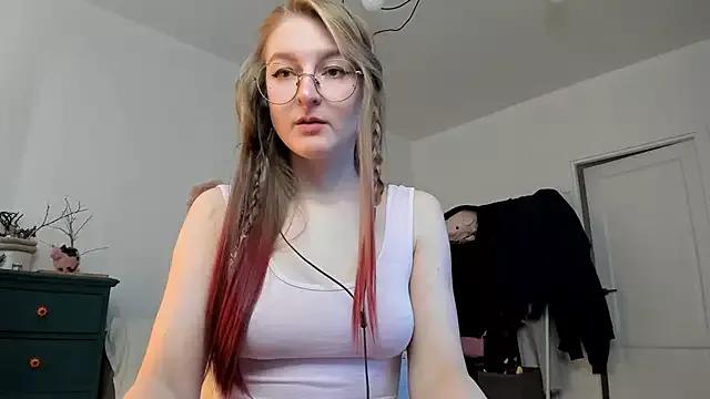 Dirty chat webcam: explore liveshows with versed models, from laying bare to fetishes, in a variety of sexy free adult webcams.