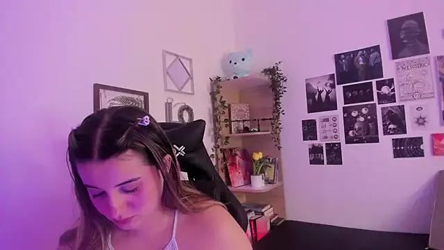 Lana_Herondale from StripChat