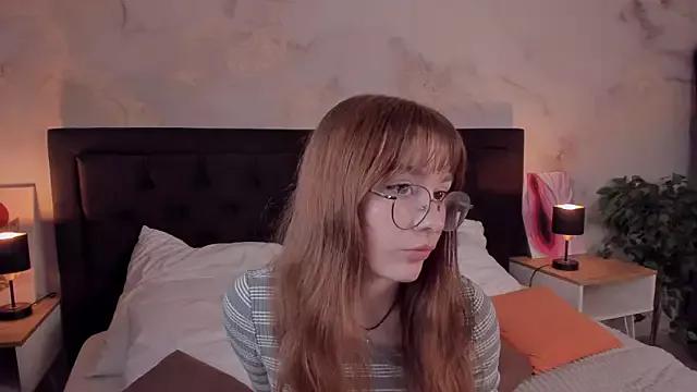 LanaAirlie from StripChat