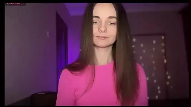 lanaloulou from StripChat