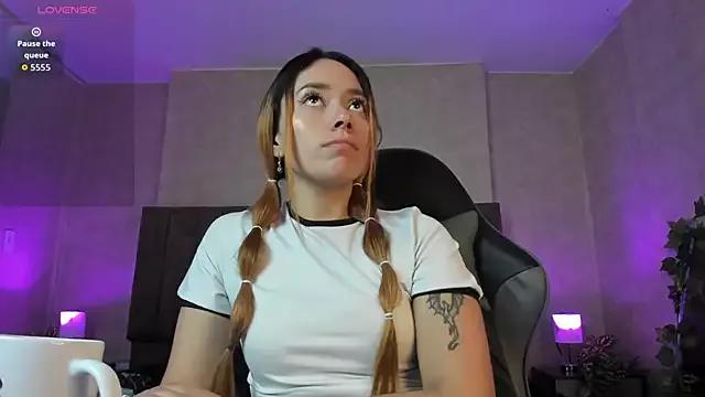 LanaMills_ from StripChat