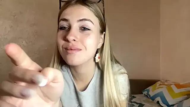 LanaNoir from StripChat is Freechat