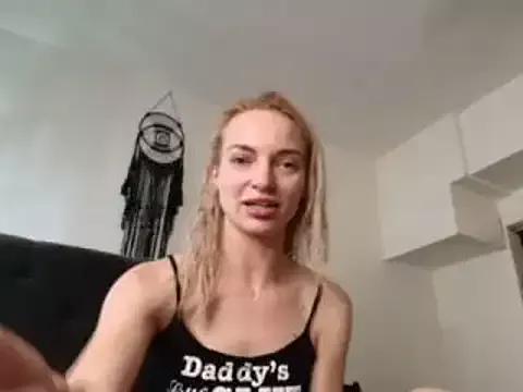 lanasharapovaxxx from StripChat is Freechat