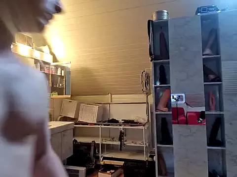 LanaSissy100 from StripChat