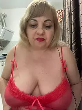 LanaSoftt from StripChat