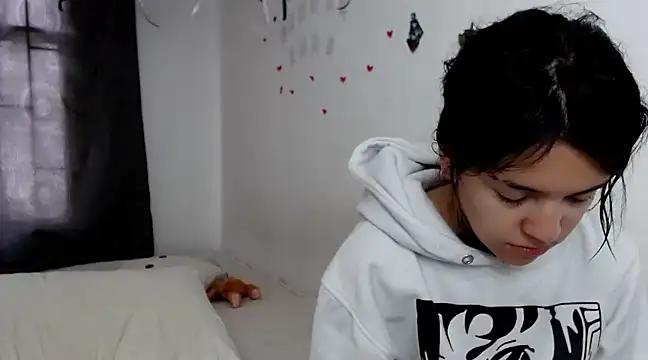 lannie_noah_ from StripChat