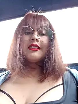 lara_moon25 from StripChat