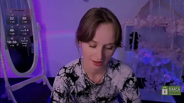 Lara_Vest from StripChat