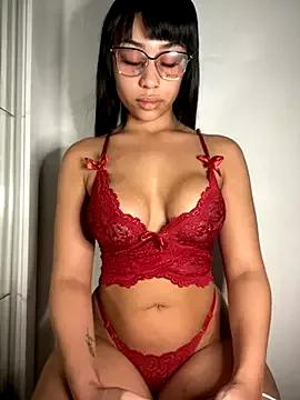 LaraCastro559 from StripChat is Freechat