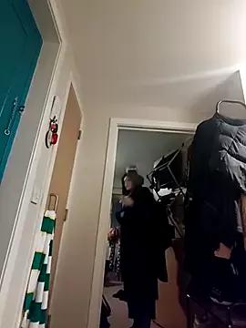 laradoom from StripChat