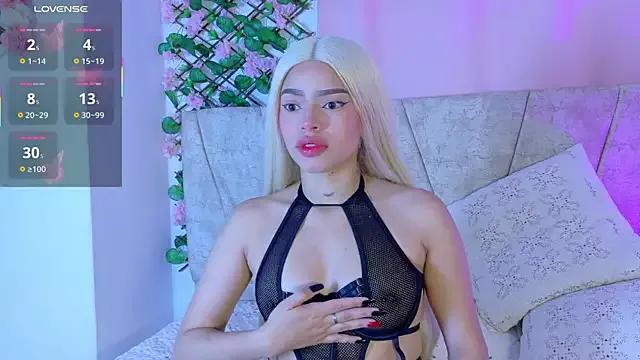 LaraGiil from StripChat