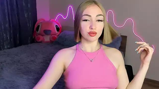 LaraKrein_lk from StripChat