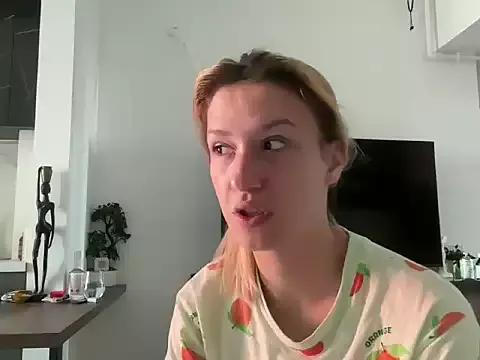 LaraStone69 from StripChat