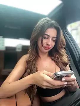 LaraVegas_ from StripChat