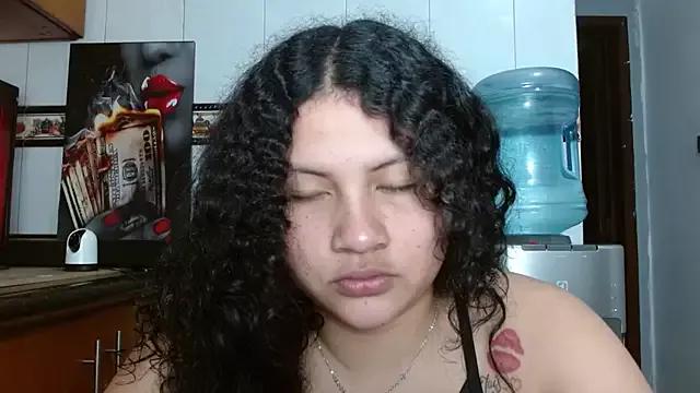Latina_Kimky from StripChat is Freechat